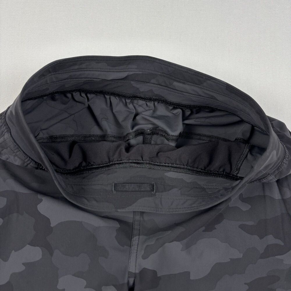 Lululemon Women's Sz 2 Adapted State High-Rise Jogger Camo Black Ankle Zip - Picture 4 of 13